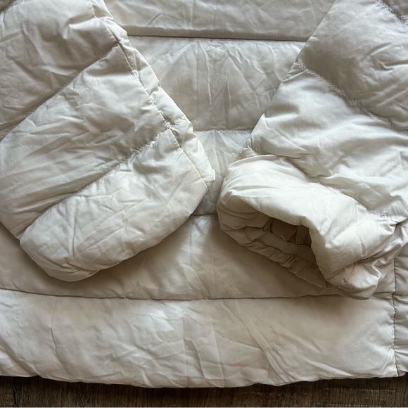 Uniqlo Puffertech Jacket - Picture 6 of 10